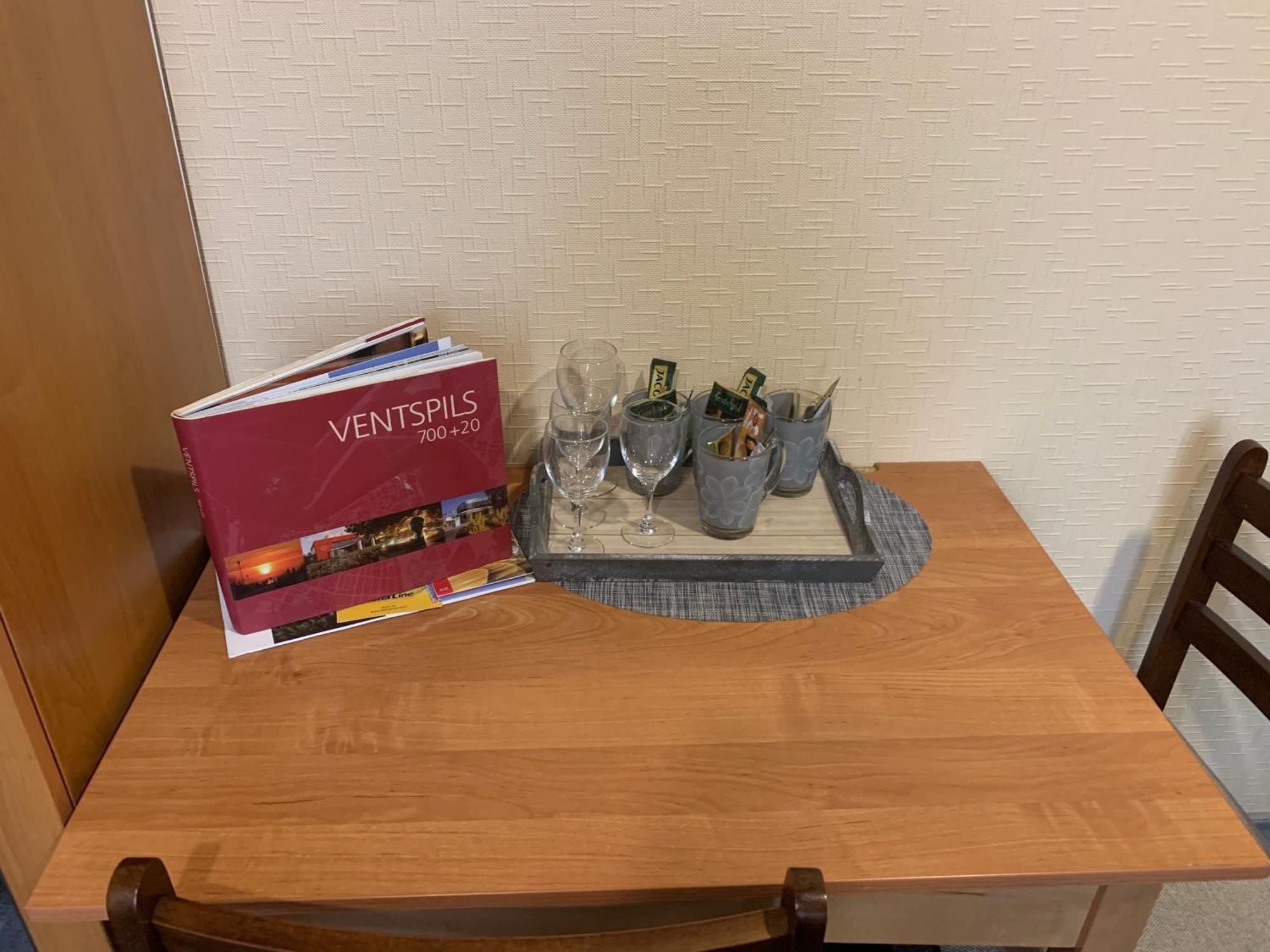Portoss Hotell Ventspils Eksteriør bilde