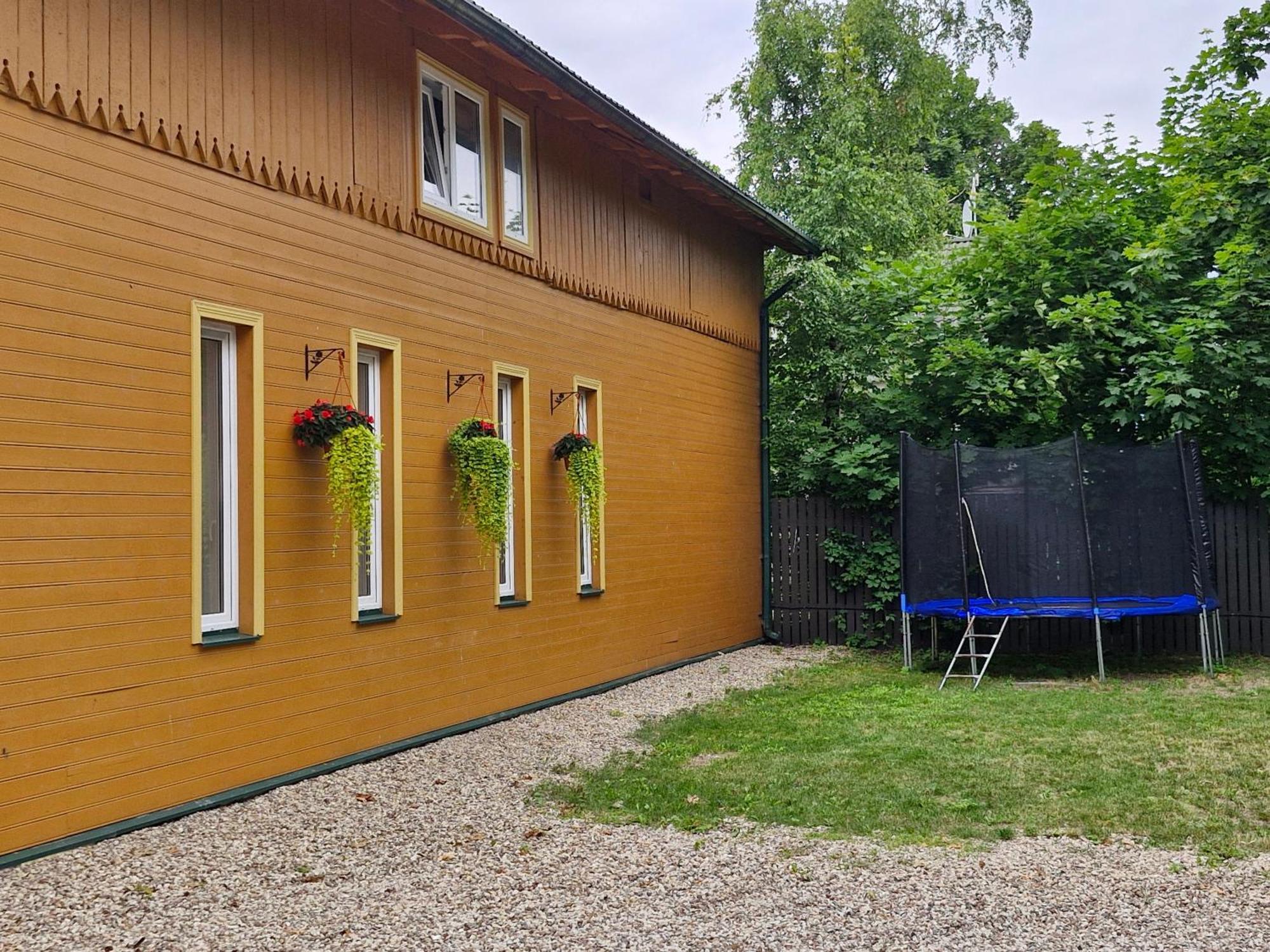 Portoss Hotell Ventspils Eksteriør bilde