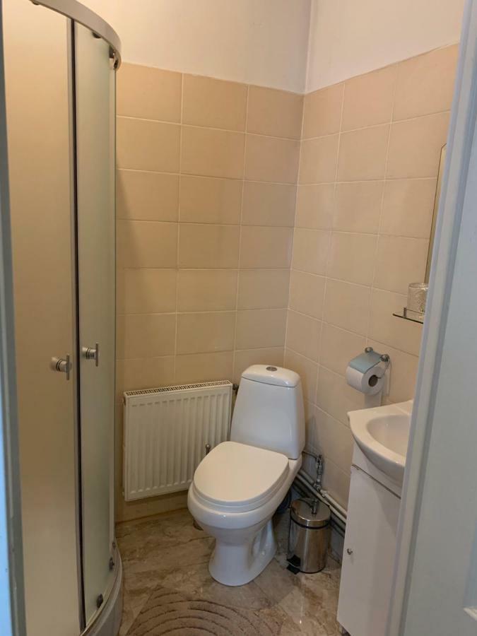 Portoss Hotell Ventspils Eksteriør bilde