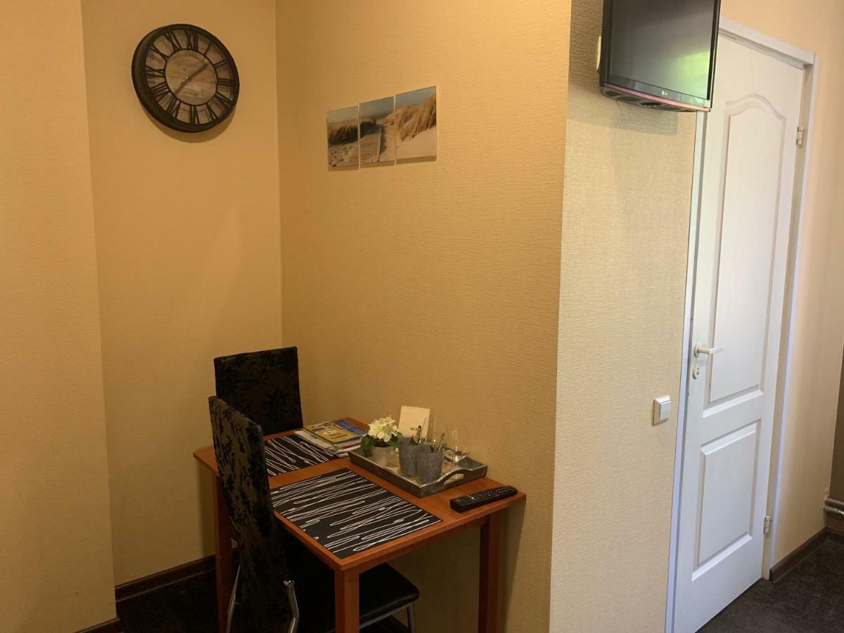 Portoss Hotell Ventspils Eksteriør bilde